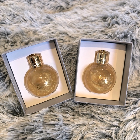 2 Molton Brown - Bath/ Shower Gel - Picture 2 of 3